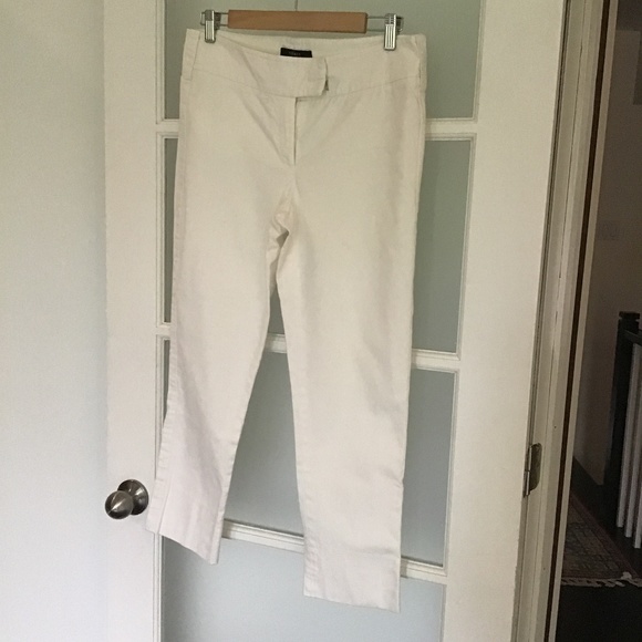 Designer Capri - Picture 1 of 3